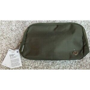 Lululemon Everywhere Belt Bag 1L Grey Sage New With Tags